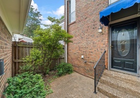 6942 AMBERLY DR, Memphis, Tennessee 38119, 3 Bedrooms Bedrooms, 7 Rooms Rooms,2.1 BathroomsBathrooms,Residential,For Sale,AMBERLY,10224277