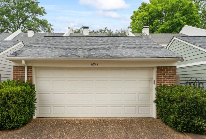 6942 AMBERLY DR, Memphis, Tennessee 38119, 3 Bedrooms Bedrooms, 7 Rooms Rooms,2.1 BathroomsBathrooms,Residential,For Sale,AMBERLY,10224277