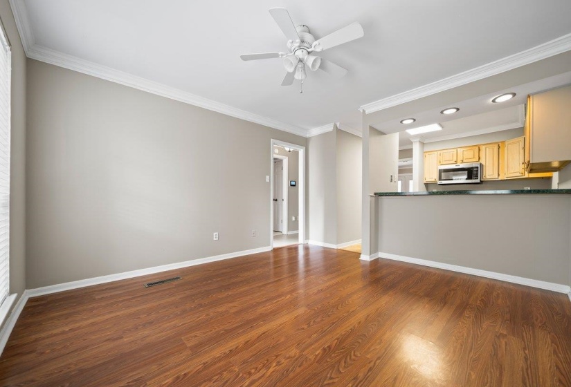 6942 AMBERLY DR, Memphis, Tennessee 38119, 3 Bedrooms Bedrooms, 7 Rooms Rooms,2.1 BathroomsBathrooms,Residential,For Sale,AMBERLY,10224277