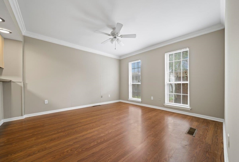 6942 AMBERLY DR, Memphis, Tennessee 38119, 3 Bedrooms Bedrooms, 7 Rooms Rooms,2.1 BathroomsBathrooms,Residential,For Sale,AMBERLY,10224277