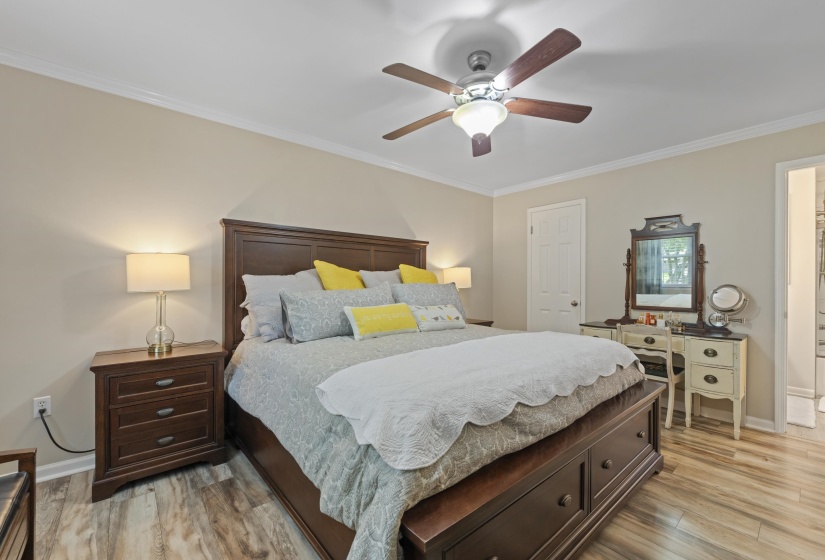 5760 MONTPELIER DR, Bartlett, Tennessee 38134, 4 Bedrooms Bedrooms, 8 Rooms Rooms,2 BathroomsBathrooms,Residential,For Sale,MONTPELIER,10224285