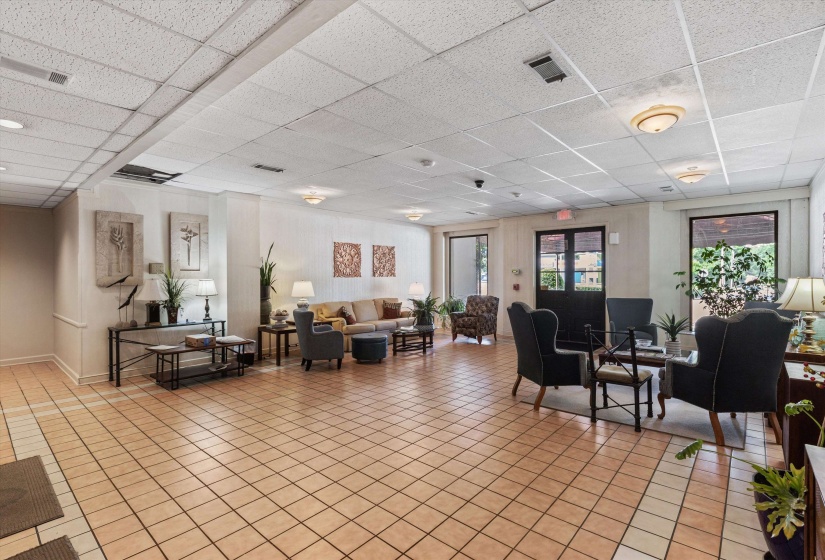 2277 UNION AVE, Memphis, Tennessee 38104, 1 Bedroom Bedrooms, 3 Room Rooms,1 BathroomBathrooms,Residential,For Sale,UNION,0,10224290