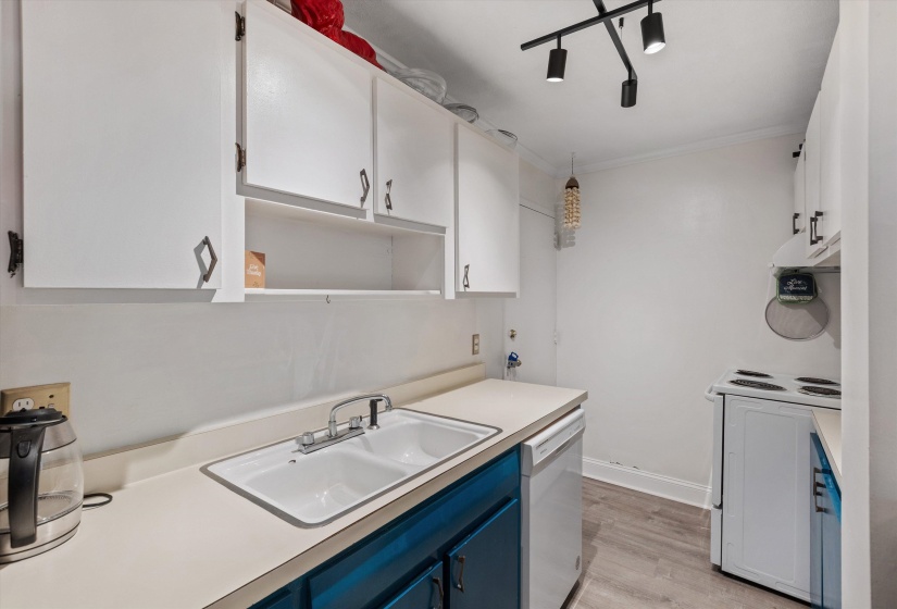 2277 UNION AVE, Memphis, Tennessee 38104, 1 Bedroom Bedrooms, 3 Room Rooms,1 BathroomBathrooms,Residential,For Sale,UNION,0,10224290