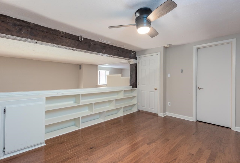 107 FRONT ST, Memphis, Tennessee 38103, 2 Bedrooms Bedrooms, 5 Rooms Rooms,1 BathroomBathrooms,Residential,For Sale,FRONT,10224292