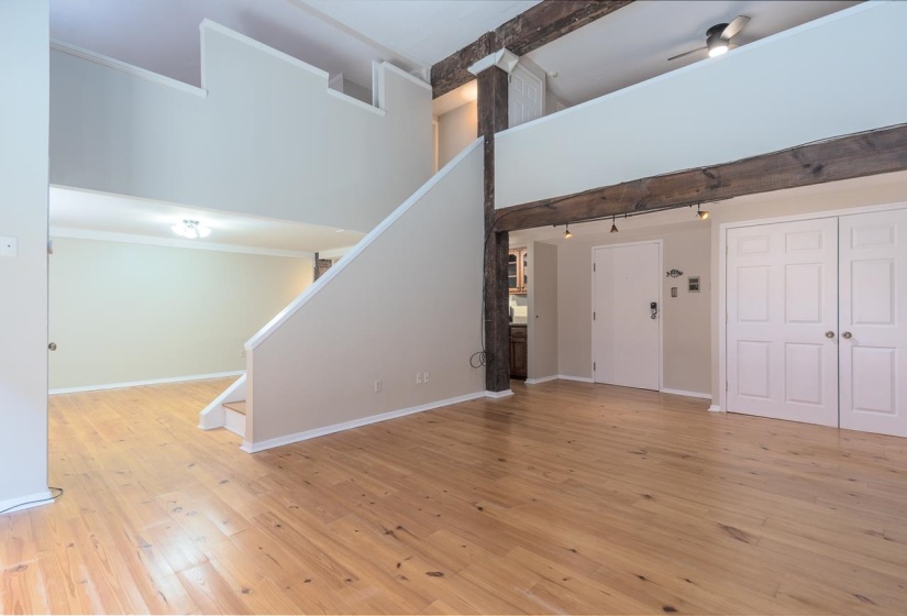 107 FRONT ST, Memphis, Tennessee 38103, 2 Bedrooms Bedrooms, 5 Rooms Rooms,1 BathroomBathrooms,Residential,For Sale,FRONT,10224292