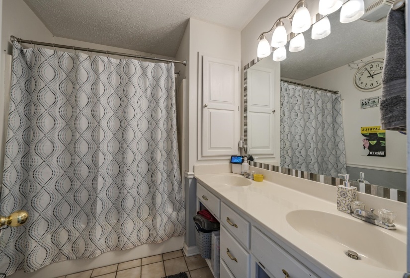 15 JH WINBORN LN, Savannah, Tennessee 38372, 3 Bedroom Bedrooms, 8 Room Rooms,2.1 BathroomBathrooms,Residential,For Sale,JH WINBORN,0,10224293