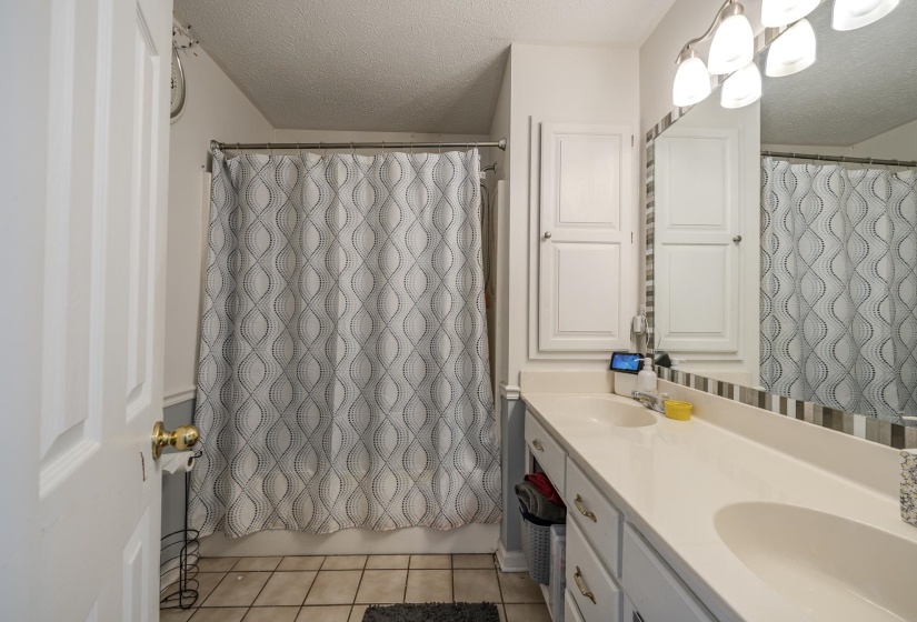 15 JH WINBORN LN, Savannah, Tennessee 38372, 3 Bedroom Bedrooms, 8 Room Rooms,2.1 BathroomBathrooms,Residential,For Sale,JH WINBORN,0,10224293