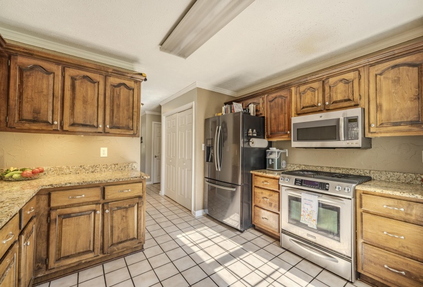 15 JH WINBORN LN, Savannah, Tennessee 38372, 3 Bedroom Bedrooms, 8 Room Rooms,2.1 BathroomBathrooms,Residential,For Sale,JH WINBORN,0,10224293