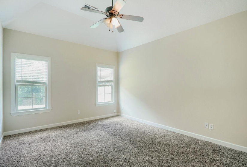 7935 COUNTRY LAKE DR, Bartlett, Tennessee 38133, 5 Bedroom Bedrooms, 8 Room Rooms,3 BathroomBathrooms,Residential,For Sale,COUNTRY LAKE,0,10224294