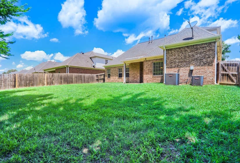 7935 COUNTRY LAKE DR, Bartlett, Tennessee 38133, 5 Bedroom Bedrooms, 8 Room Rooms,3 BathroomBathrooms,Residential,For Sale,COUNTRY LAKE,0,10224294