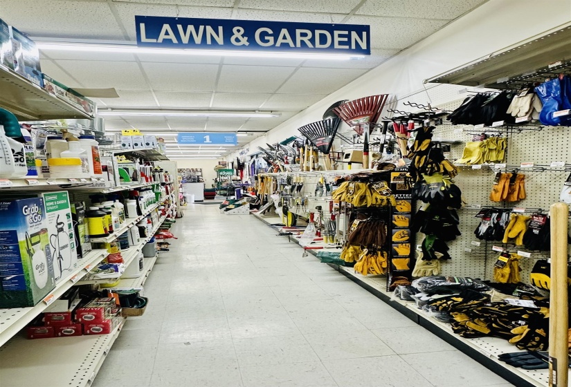 234 MAPLE ST, Adamsville, Tennessee 38310-1823, 0 , 0 ,0,Commercial/industrial,For Sale,MAPLE,0,10224346