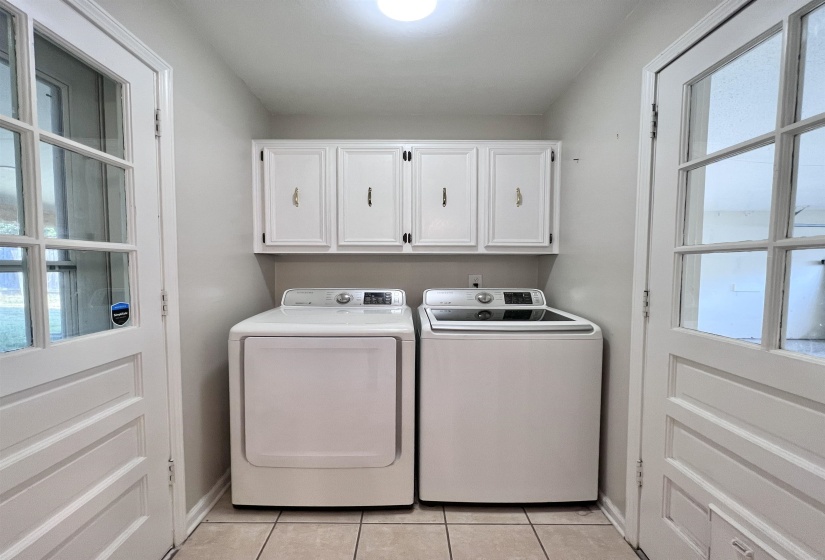 1967 CORBIN RD, Germantown, Tennessee 38139, 4 Bedrooms Bedrooms, 8 Rooms Rooms,2.1 BathroomsBathrooms,Rental Properties,For Sale,CORBIN,10224313