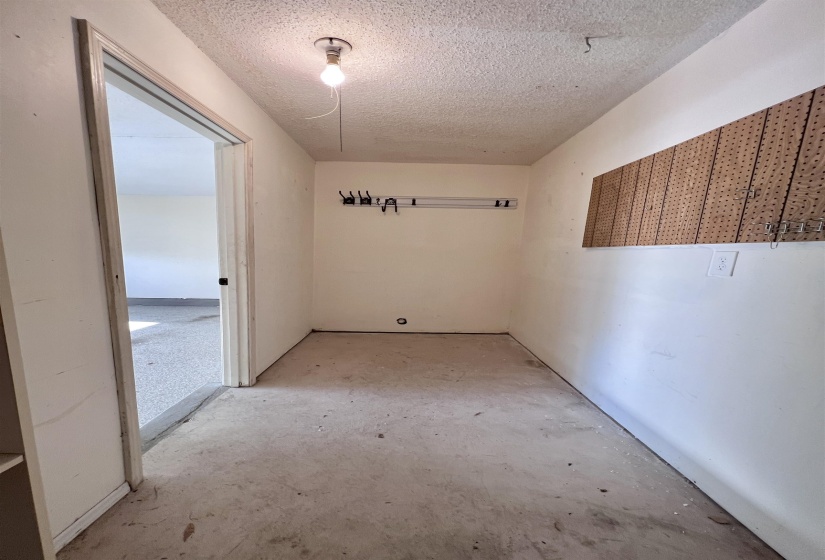 1967 CORBIN RD, Germantown, Tennessee 38139, 4 Bedrooms Bedrooms, 8 Rooms Rooms,2.1 BathroomsBathrooms,Rental Properties,For Sale,CORBIN,10224313