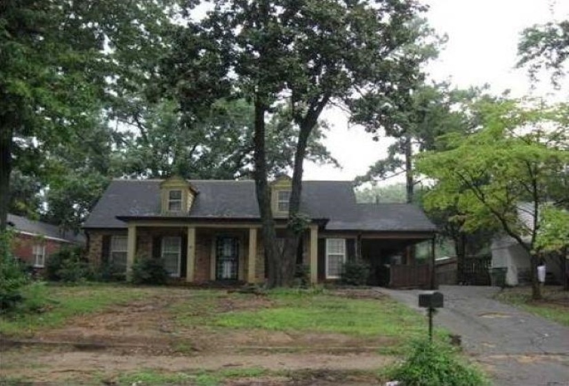 4616 BLANDING DR, Memphis, Tennessee 38118, 4 Bedrooms Bedrooms, 8 Rooms Rooms,2 BathroomsBathrooms,Residential,For Sale,BLANDING,10206484