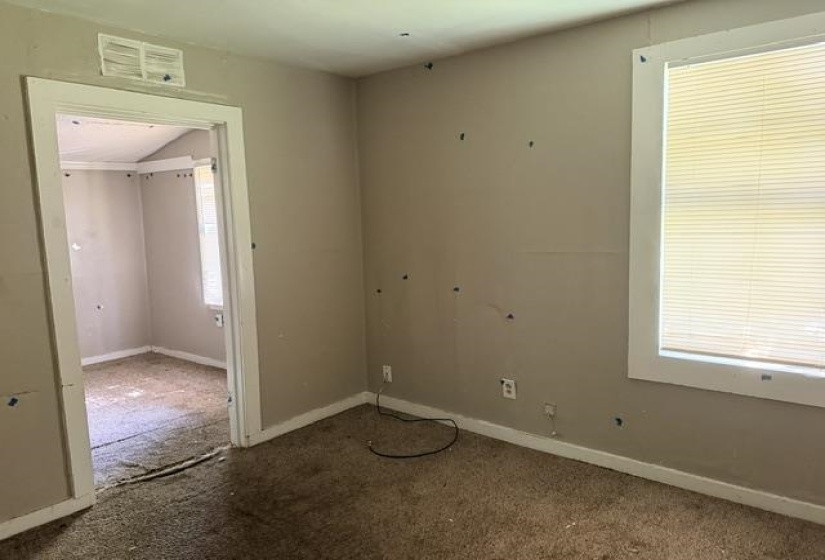 2170 HILLSIDE AVE, Memphis, Tennessee 38127, 3 Bedrooms Bedrooms, 5 Rooms Rooms,2 BathroomsBathrooms,Residential,For Sale,HILLSIDE,10224296