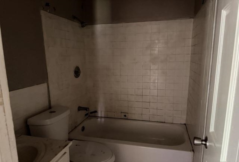 2170 HILLSIDE AVE, Memphis, Tennessee 38127, 3 Bedrooms Bedrooms, 5 Rooms Rooms,2 BathroomsBathrooms,Residential,For Sale,HILLSIDE,10224296