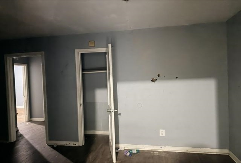 529 SHELBY DR, Memphis, Tennessee 38109, 2 Bedrooms Bedrooms, 5 Rooms Rooms,1 BathroomBathrooms,Residential,For Sale,SHELBY,10224297