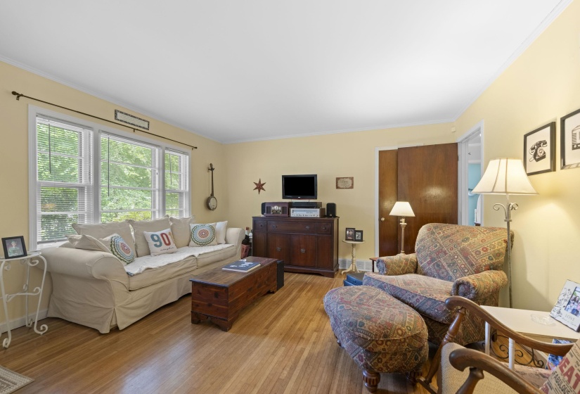 1563 MARCIA RD, Memphis, Tennessee 38117, 3 Bedrooms Bedrooms, 6 Rooms Rooms,1 BathroomBathrooms,Residential,For Sale,MARCIA,10224302