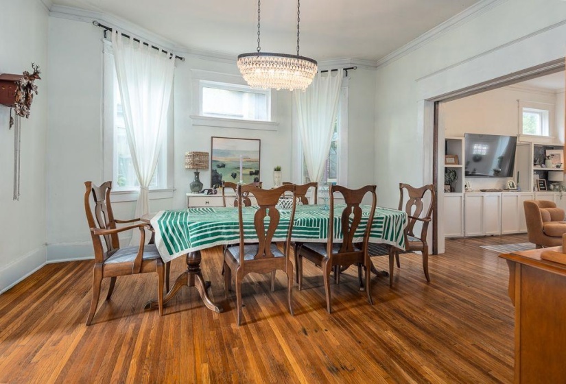 8 EVERGREEN ST, Memphis, Tennessee 38104, 4 Bedrooms Bedrooms, 9 Rooms Rooms,2.1 BathroomsBathrooms,Residential,For Sale,EVERGREEN,10224306