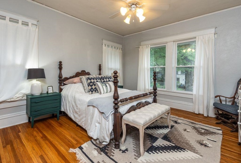 8 EVERGREEN ST, Memphis, Tennessee 38104, 4 Bedrooms Bedrooms, 9 Rooms Rooms,2.1 BathroomsBathrooms,Residential,For Sale,EVERGREEN,10224306