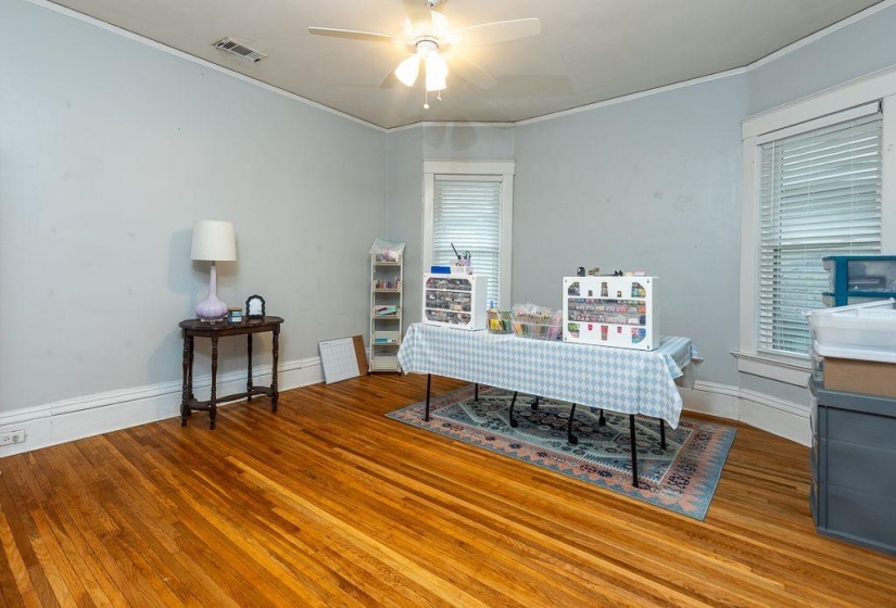 8 EVERGREEN ST, Memphis, Tennessee 38104, 4 Bedrooms Bedrooms, 9 Rooms Rooms,2.1 BathroomsBathrooms,Residential,For Sale,EVERGREEN,10224306