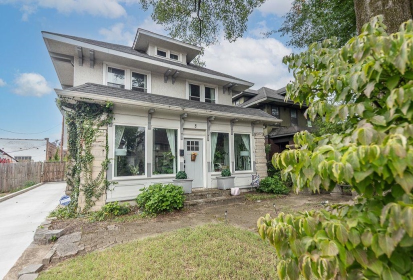 8 EVERGREEN ST, Memphis, Tennessee 38104, 4 Bedrooms Bedrooms, 9 Rooms Rooms,2.1 BathroomsBathrooms,Residential,For Sale,EVERGREEN,10224306
