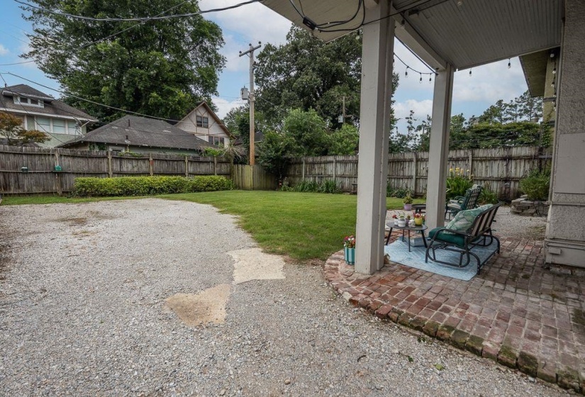 8 EVERGREEN ST, Memphis, Tennessee 38104, 4 Bedrooms Bedrooms, 9 Rooms Rooms,2.1 BathroomsBathrooms,Residential,For Sale,EVERGREEN,10224306
