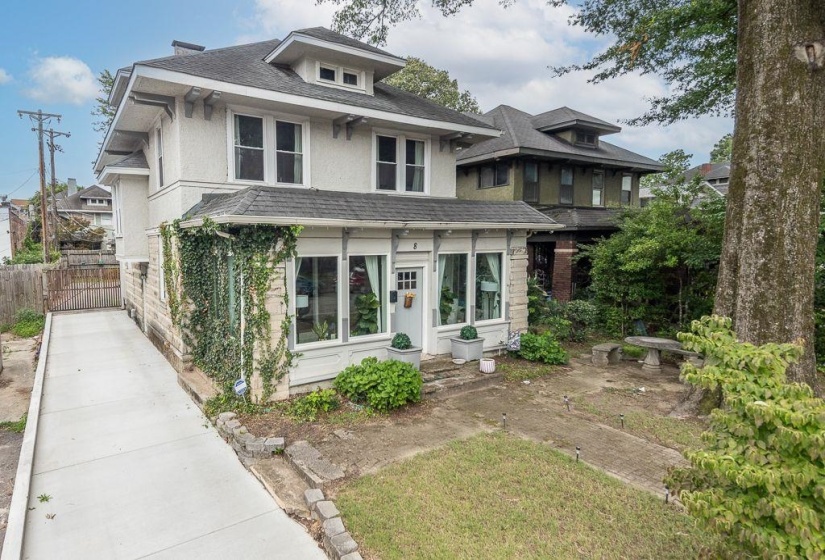 8 EVERGREEN ST, Memphis, Tennessee 38104, 4 Bedrooms Bedrooms, 9 Rooms Rooms,2.1 BathroomsBathrooms,Residential,For Sale,EVERGREEN,10224306