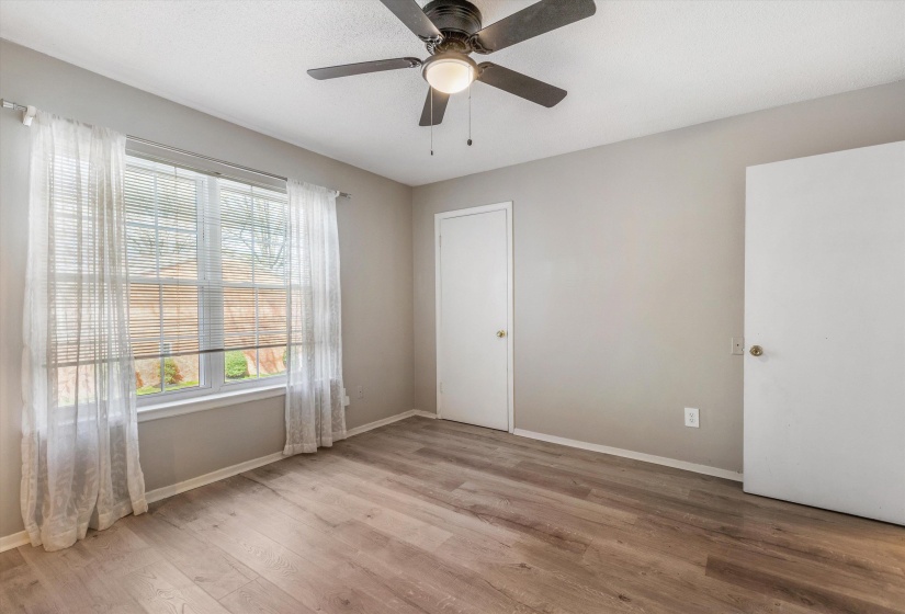 529 PEABODY SQ, Memphis, Tennessee 38104, 2 Bedrooms Bedrooms, 5 Rooms Rooms,1.2 BathroomsBathrooms,Residential,For Sale,PEABODY,10224312
