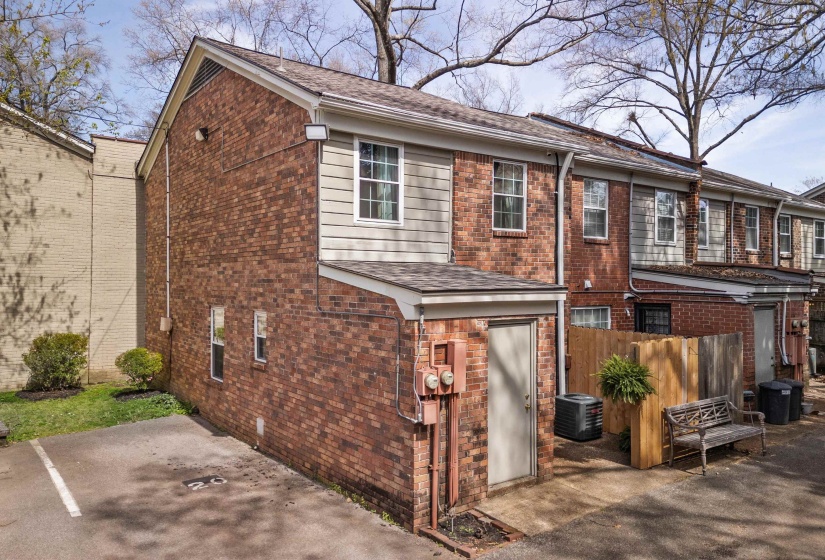 529 PEABODY SQ, Memphis, Tennessee 38104, 2 Bedrooms Bedrooms, 5 Rooms Rooms,1.2 BathroomsBathrooms,Residential,For Sale,PEABODY,10224312