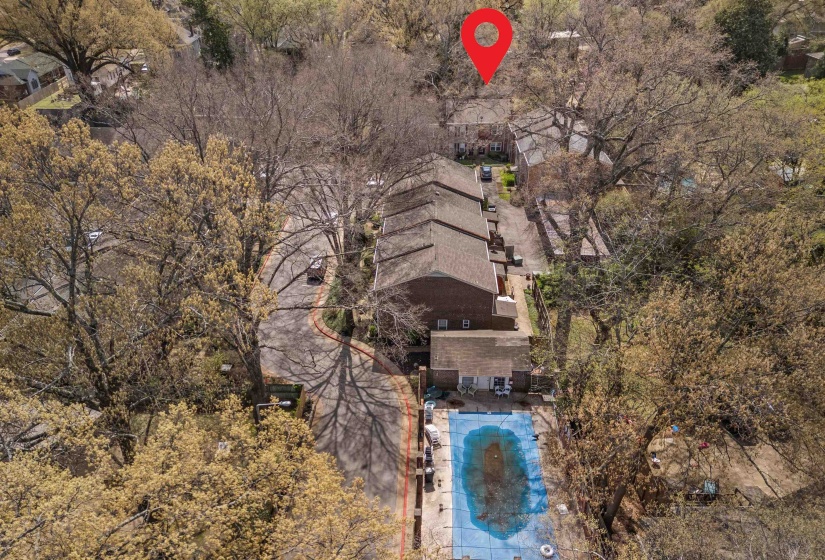 529 PEABODY SQ, Memphis, Tennessee 38104, 2 Bedrooms Bedrooms, 5 Rooms Rooms,1.2 BathroomsBathrooms,Residential,For Sale,PEABODY,10224312
