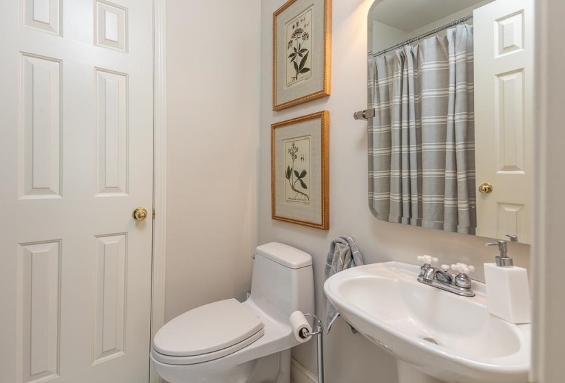 1014 HARBOR BEND CIR, Memphis, Tennessee 38103, 3 Bedrooms Bedrooms, 5 Rooms Rooms,3 BathroomsBathrooms,Residential,For Sale,HARBOR BEND,10224315