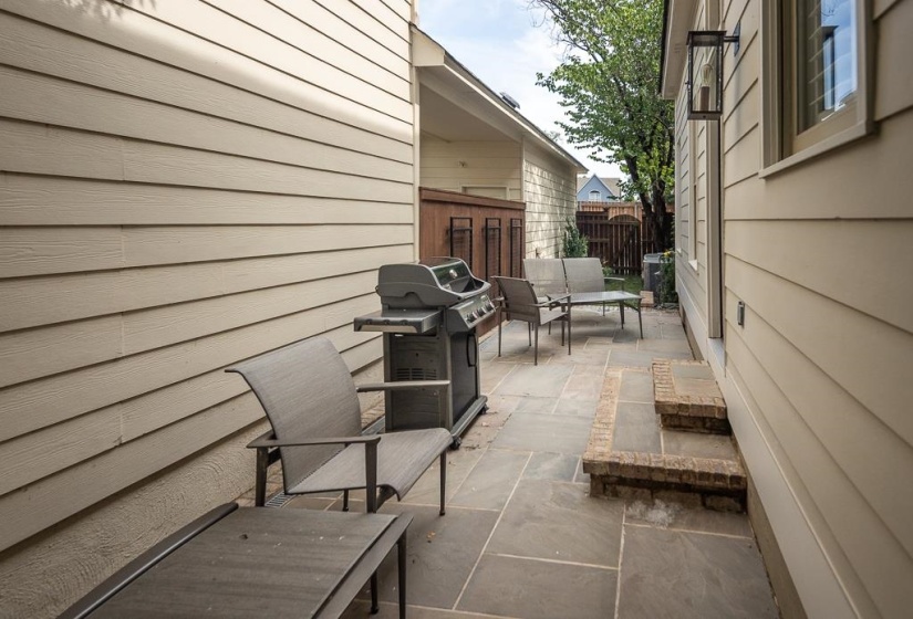 1014 HARBOR BEND CIR, Memphis, Tennessee 38103, 3 Bedrooms Bedrooms, 5 Rooms Rooms,3 BathroomsBathrooms,Residential,For Sale,HARBOR BEND,10224315