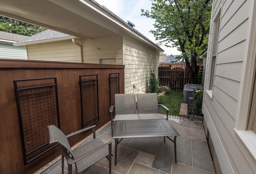 1014 HARBOR BEND CIR, Memphis, Tennessee 38103, 3 Bedrooms Bedrooms, 5 Rooms Rooms,3 BathroomsBathrooms,Residential,For Sale,HARBOR BEND,10224315