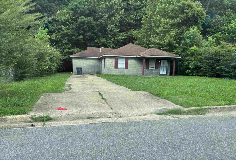 3795 BLACK FORREST DR, Memphis, Tennessee 38128, 3 Bedrooms Bedrooms, 7 Rooms Rooms,2 BathroomsBathrooms,Residential,For Sale,BLACK FORREST,10224318