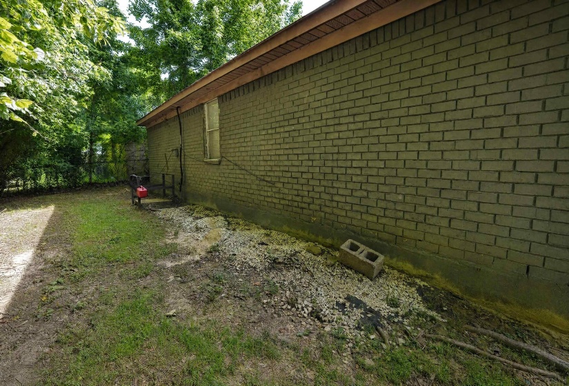 3795 BLACK FORREST DR, Memphis, Tennessee 38128, 3 Bedrooms Bedrooms, 7 Rooms Rooms,2 BathroomsBathrooms,Residential,For Sale,BLACK FORREST,10224318