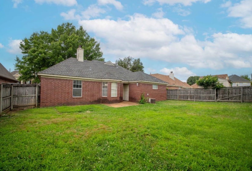 7761 ROXSHIRE CV, Memphis, Tennessee 38125, 3 Bedrooms Bedrooms, 5 Rooms Rooms,2 BathroomsBathrooms,Residential,For Sale,ROXSHIRE,10224326