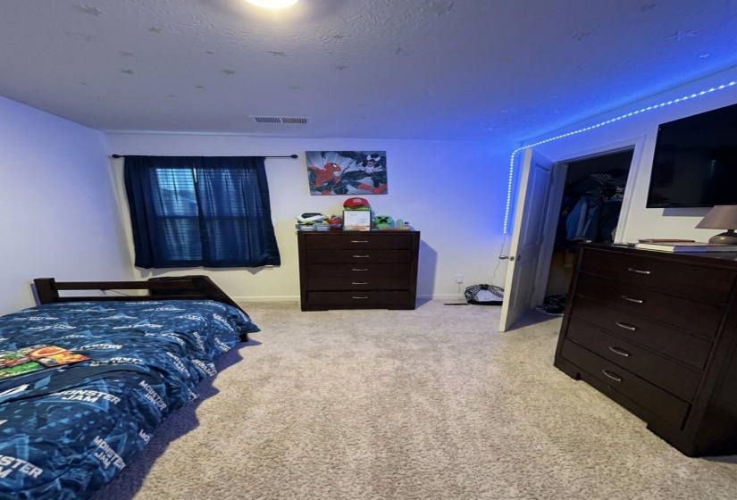 10 MISTY BIRCH LN, Oakland, Tennessee 38060, 4 Bedroom Bedrooms, 8 Room Rooms,2.1 BathroomBathrooms,Residential,For Sale,MISTY BIRCH,0,10224329