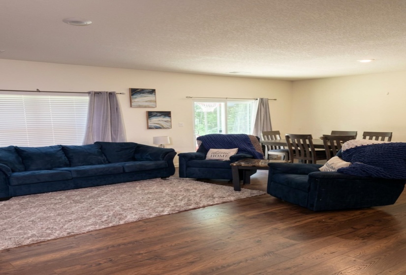 10 MISTY BIRCH LN, Oakland, Tennessee 38060, 4 Bedroom Bedrooms, 8 Room Rooms,2.1 BathroomBathrooms,Residential,For Sale,MISTY BIRCH,0,10224329
