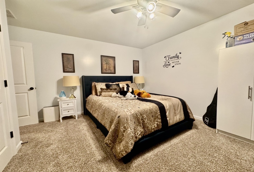 195 LAUREL GLEN DR, Oakland, Tennessee 38060, 5 Bedrooms Bedrooms, 8 Rooms Rooms,3 BathroomsBathrooms,Residential,For Sale,LAUREL GLEN,10224335