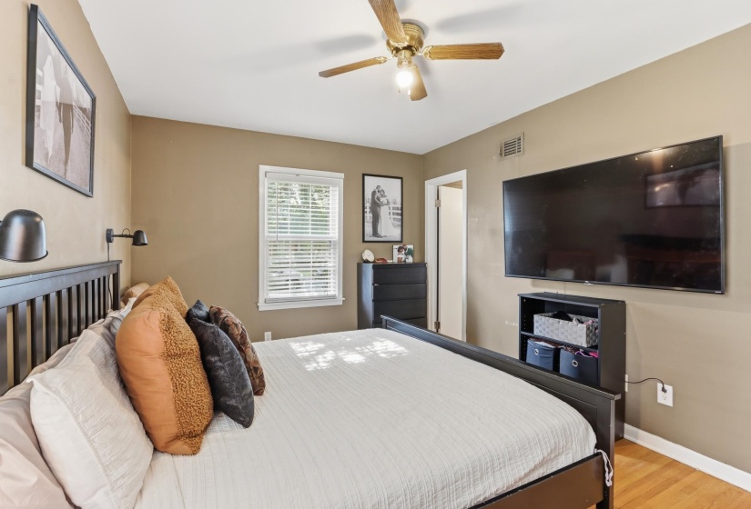 1614 STERLING DR, Memphis, Tennessee 38119, 4 Bedroom Bedrooms, 7 Room Rooms,1.1 BathroomBathrooms,Residential,For Sale,STERLING,0,10224359