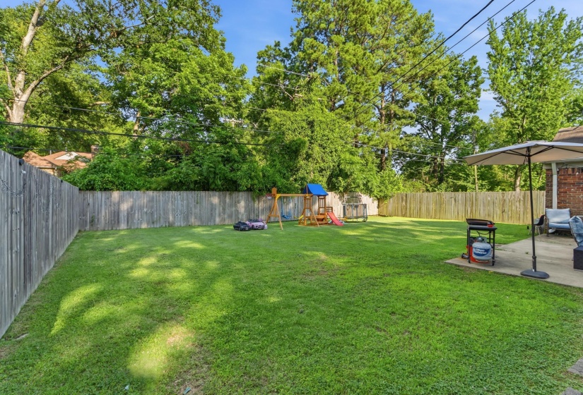 1614 STERLING DR, Memphis, Tennessee 38119, 4 Bedroom Bedrooms, 7 Room Rooms,1.1 BathroomBathrooms,Residential,For Sale,STERLING,0,10224359