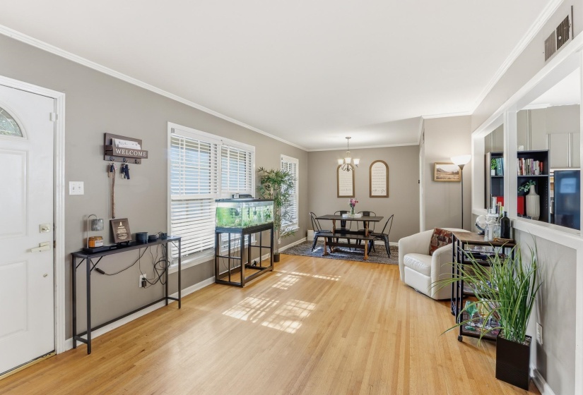 1614 STERLING DR, Memphis, Tennessee 38119, 4 Bedroom Bedrooms, 7 Room Rooms,1.1 BathroomBathrooms,Residential,For Sale,STERLING,0,10224359