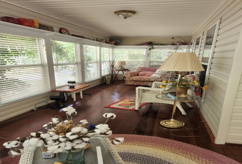 10140 RIVERTON ROSE TRL, Cherokee, Alabama 35616, 3 Bedrooms Bedrooms, 9 Rooms Rooms,2 BathroomsBathrooms,Residential,For Sale,RIVERTON ROSE,10224360