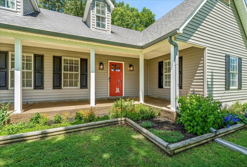 1094 NELSON DR, Brighton, Tennessee 38011, 3 Bedrooms Bedrooms, 7 Rooms Rooms,2 BathroomsBathrooms,Residential,For Sale,NELSON,10224362