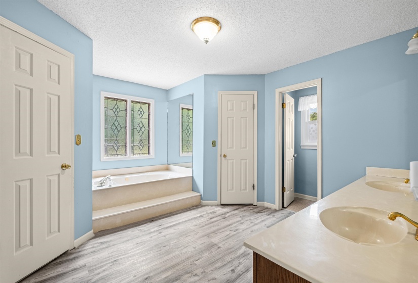 43 HASTINGS WAY, Covington, Tennessee 38019, 4 Bedrooms Bedrooms, 8 Rooms Rooms,2 BathroomsBathrooms,Residential,For Sale,HASTINGS,10224363