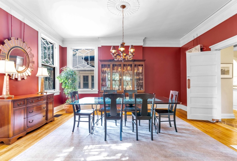1657 PEABODY AVE, Memphis, Tennessee 38104, 4 Bedrooms Bedrooms, 12 Rooms Rooms,4.1 BathroomsBathrooms,Residential,For Sale,PEABODY,10224364