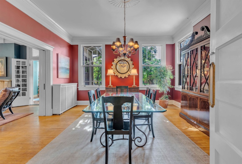 1657 PEABODY AVE, Memphis, Tennessee 38104, 4 Bedrooms Bedrooms, 12 Rooms Rooms,4.1 BathroomsBathrooms,Residential,For Sale,PEABODY,10224364