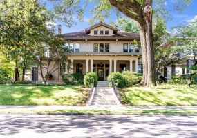 1657 PEABODY AVE, Memphis, Tennessee 38104, 4 Bedrooms Bedrooms, 12 Rooms Rooms,4.1 BathroomsBathrooms,Residential,For Sale,PEABODY,10224364