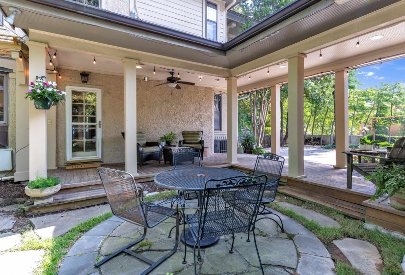 1657 PEABODY AVE, Memphis, Tennessee 38104, 4 Bedrooms Bedrooms, 12 Rooms Rooms,4.1 BathroomsBathrooms,Residential,For Sale,PEABODY,10224364
